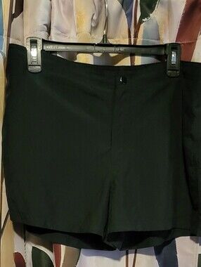 Coco Reef Women's Black Flat Front Performance Shorts